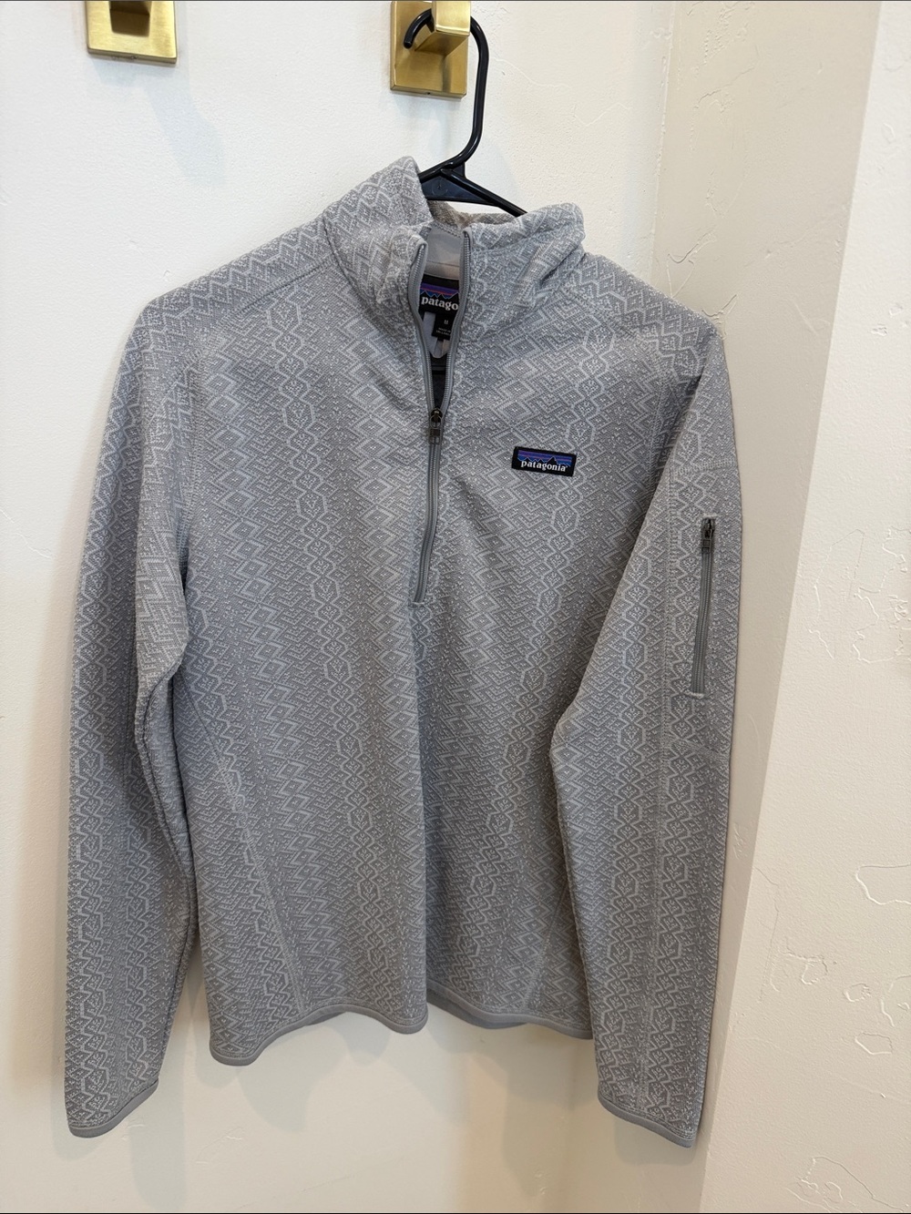 Patagonia Light Gray Patterned Quarter-Zip Ski Pullover